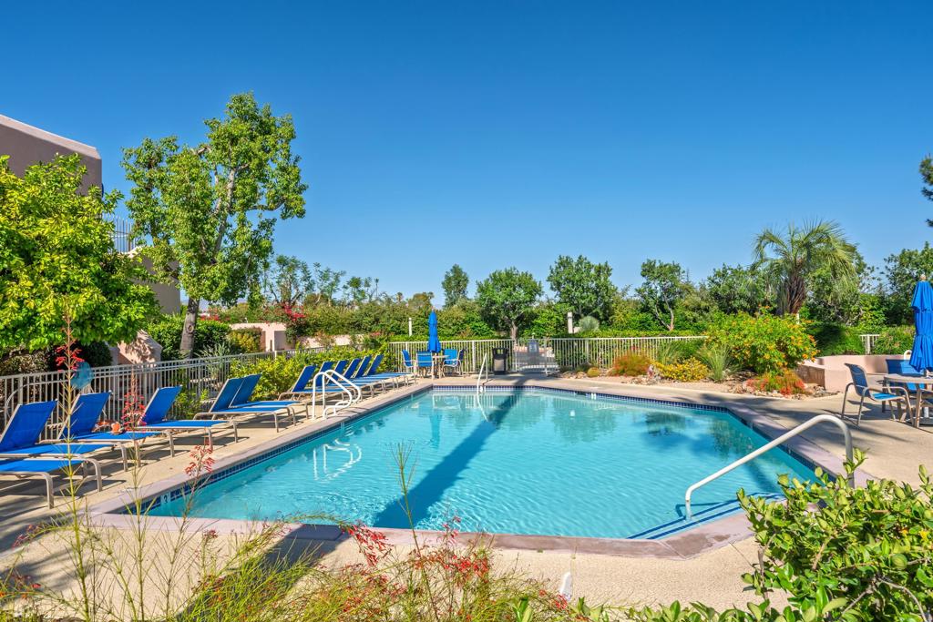 500 E Amado Road #506