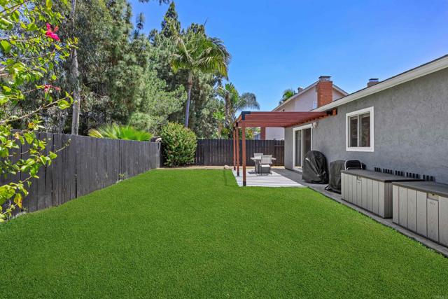 15576 Paseo Ajanta, San Diego CA: https://media.crmls.org/mediaz/08804fd3-09e9-4bb9-831d-5b6ba2aa26e2.jpg