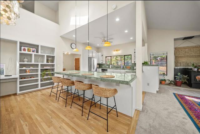 175 Merry Lane, Aptos CA: https://media.crmls.org/mediaz/08805899-6f94-47bb-87bf-c0ae140422f8.jpg