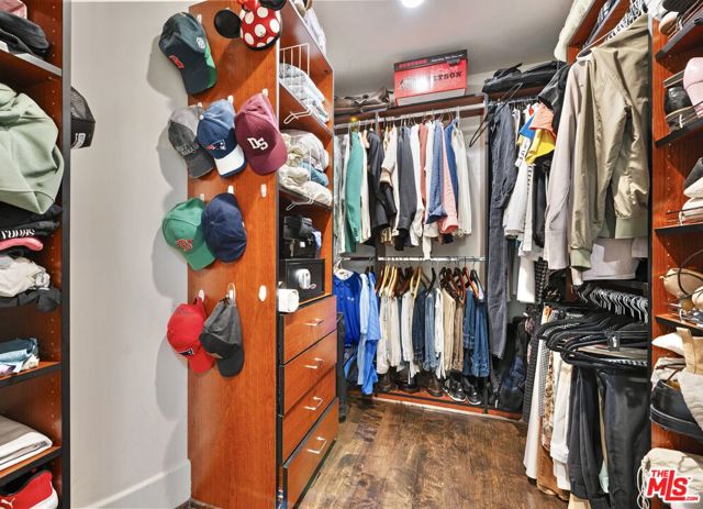 Image 18 of 26 For 357 Hayworth Avenue 201