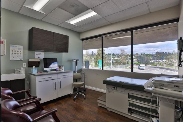 Image 8 of 27 For 7051 Alvarado Rd