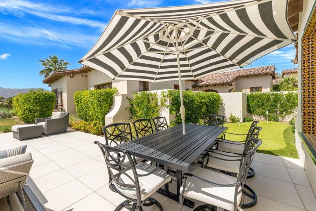 52345 Via Castile, La Quinta CA: https://media.crmls.org/mediaz/08814c5b-82e2-40fc-bbb1-5c360da051b0.jpg