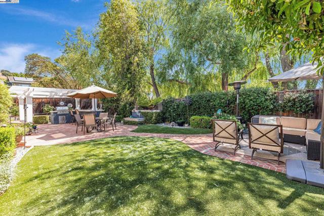 2460 Magnolia Way, Morgan Hill CA: https://media.crmls.org/mediaz/0881cc80-c8fe-4f0f-aff2-9eb5f1ba4485.jpg