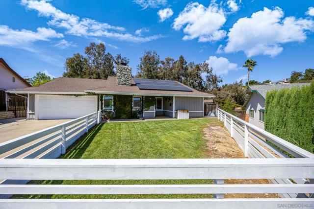 13306 Tawanka Dr, Poway CA: https://media.crmls.org/mediaz/08822b94-259e-4003-a4a2-56ce889ecfc6.jpg