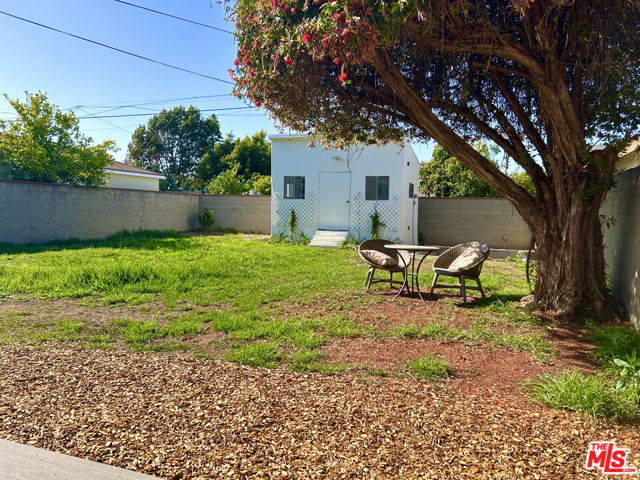 4203 W 141st Street, Hawthorne CA: https://media.crmls.org/mediaz/0883562c-9c8d-471e-a7cf-60685e2711c3.jpg