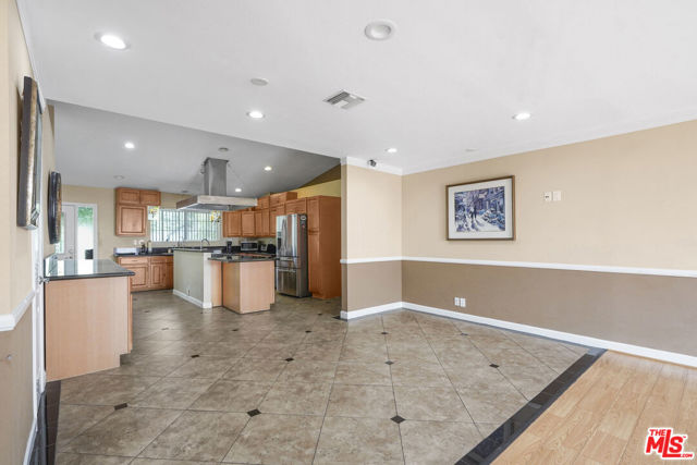 7017 Vicky Avenue, West Hills CA: https://media.crmls.org/mediaz/08836dcb-a354-4c01-b0ea-155db6edeb7f.jpg