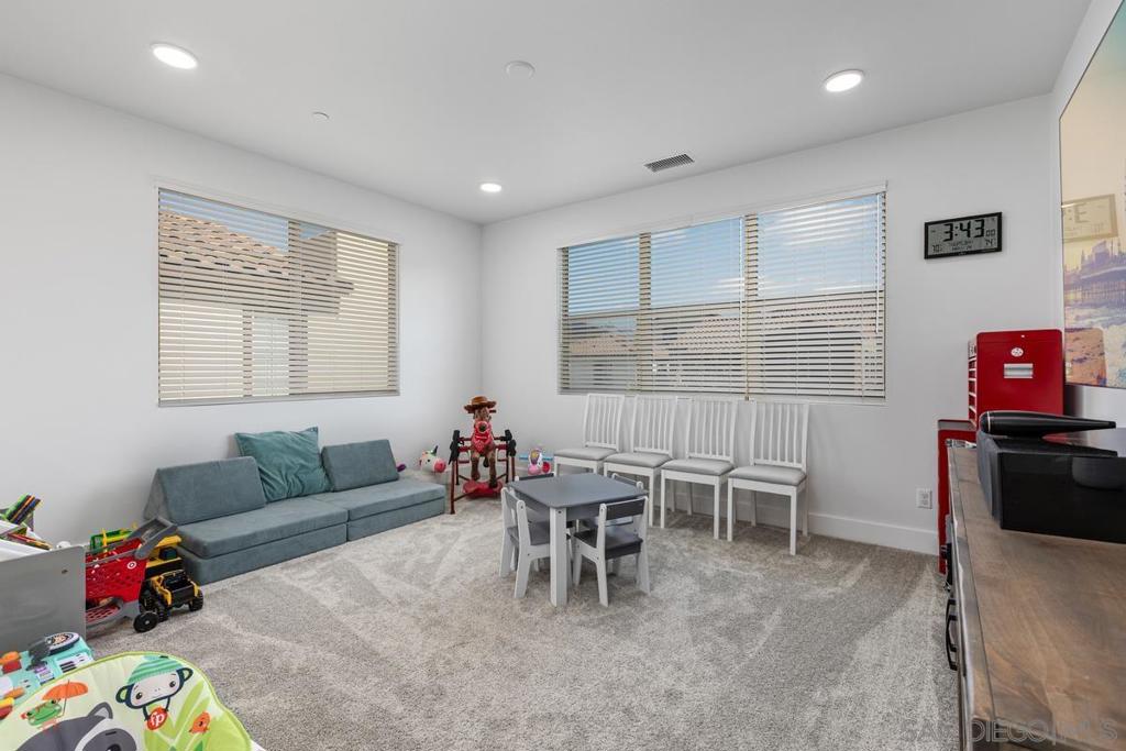 1531 Wildgrove - photo 17