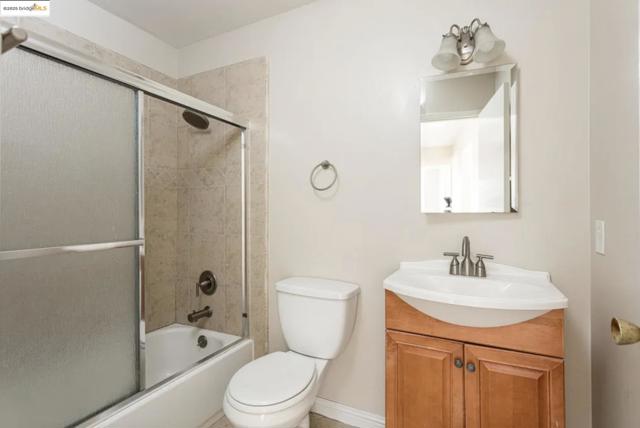 1298 63rd St, Emeryville CA: https://media.crmls.org/mediaz/08848b98-f5a5-4e04-8c46-c69a05392c31.jpg
