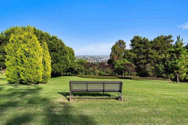 6635 Caminito Scioto, La Jolla CA: https://media.crmls.org/mediaz/0885d04c-8e3b-4309-a2c6-5da719d4e373.jpg