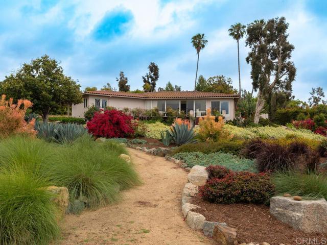 6418 Paseo Delicias, Rancho Santa Fe CA: https://media.crmls.org/mediaz/0885e3e1-0f19-4722-a3df-70c094e8b2aa.jpg