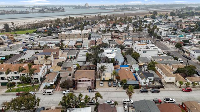 5130 Long Branch Avenue, Ocean Beach (San Diego), California 92107, 2 Bedrooms Bedrooms, ,1 BathroomBathrooms,Condominium,For Sale,Long Branch Avenue,250018212SD