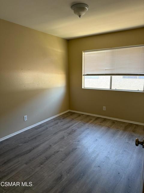 2014 Avenida Placida, Simi Valley CA: https://media.crmls.org/mediaz/0886ef6a-4bbb-4db9-a0ce-53fdf990e910.jpg