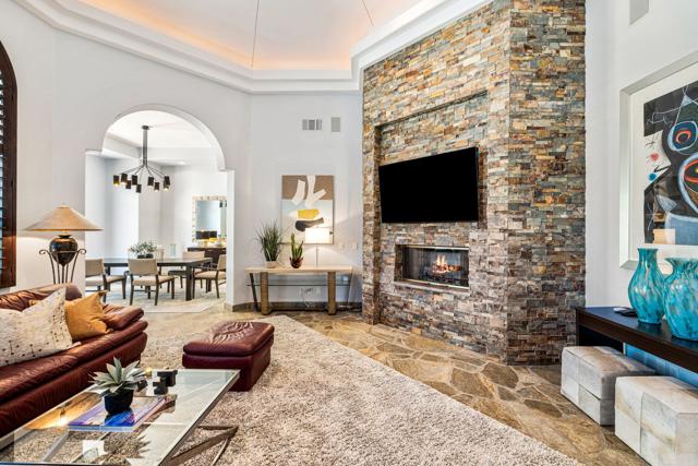 28 Clancy Lane S Lane, Rancho Mirage CA: https://media.crmls.org/mediaz/08877db4-bccf-4118-bc93-c915425e80d3.jpg