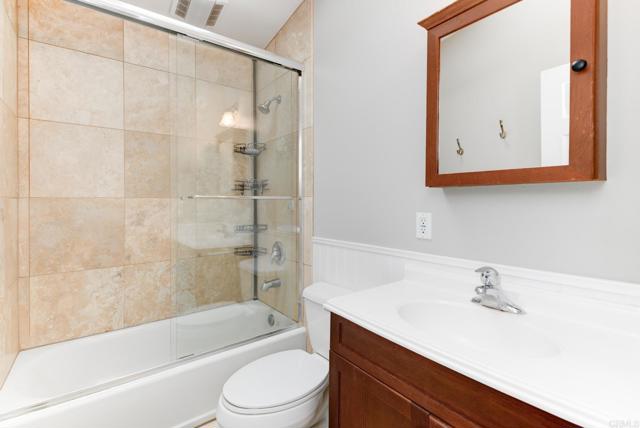 Detail Gallery Image 16 of 24 For 3119 Garrison St #3,  San Diego,  CA 92106 - 2 Beds | 2 Baths