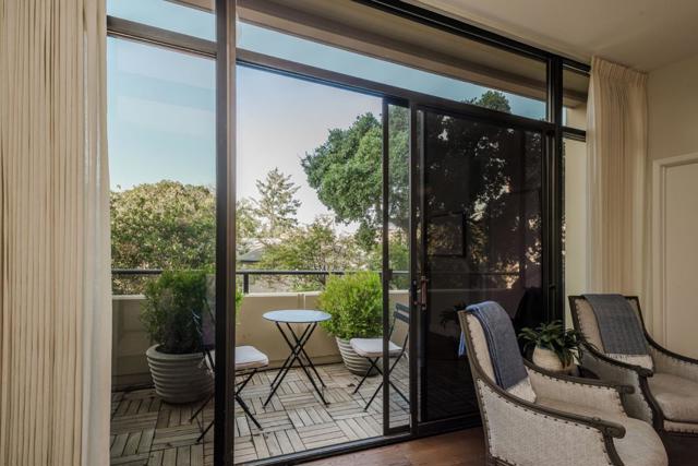 20 W 3rd Avenue, San Mateo CA: https://media.crmls.org/mediaz/08878b03-648e-4fd8-a149-6911ed15b60f.jpg