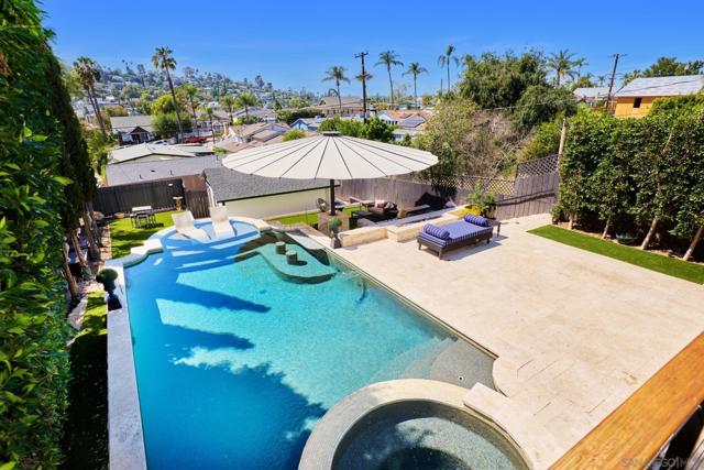 4568 4th Street, La Mesa CA: https://media.crmls.org/mediaz/08880396-690c-4b62-962d-0ab5159284d1.jpg