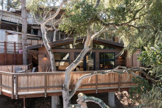 799 Parcel Street, Monterey CA: https://media.crmls.org/mediaz/0888b560-8c4b-4de6-983f-844a4fce8b95.jpg