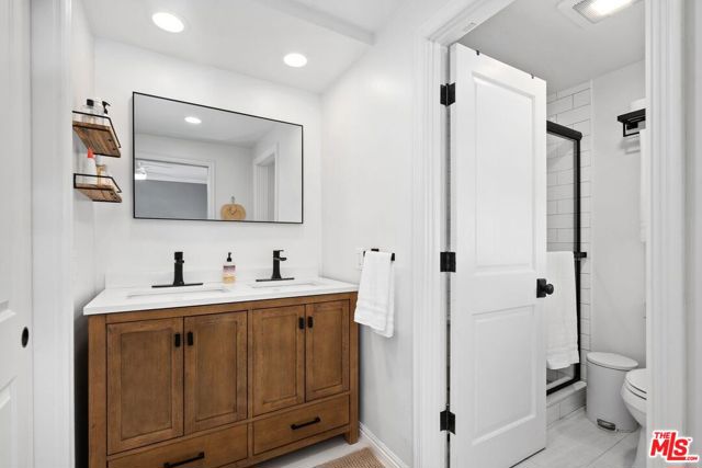 4716 La Villa Marina, C photo 23