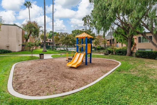 Detail Gallery Image 17 of 18 For 8747 Navajo #3,  San Diego,  CA 92119 - 3 Beds | 2 Baths