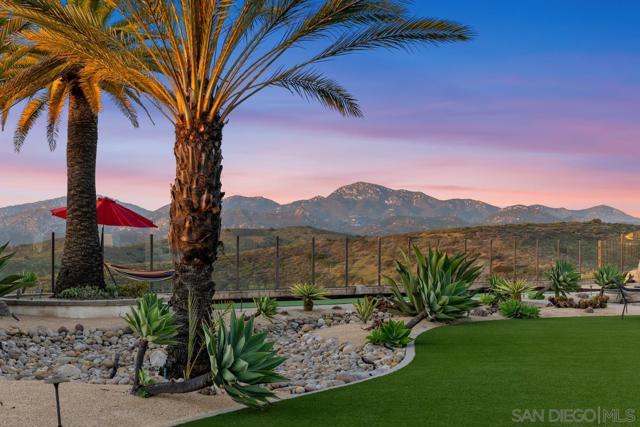 15674 Via Santa Pradera, San Diego CA: https://media.crmls.org/mediaz/088a6eee-3acb-48a6-b290-1fcf35f59fdf.jpg