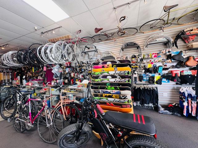 101 101 McCray St., Hollister CA: https://media.crmls.org/mediaz/088a70a8-9c46-4e83-a573-ae0da7edd3d2.jpg