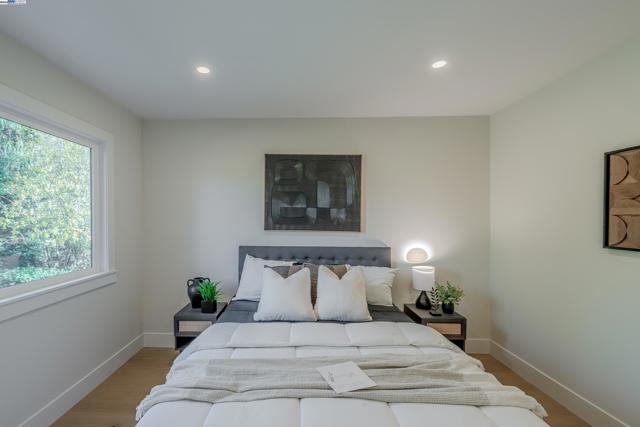 311 Foxboro Ct, San Ramon CA: https://media.crmls.org/mediaz/088bea78-6f90-4781-9943-6e3d43e51091.jpg