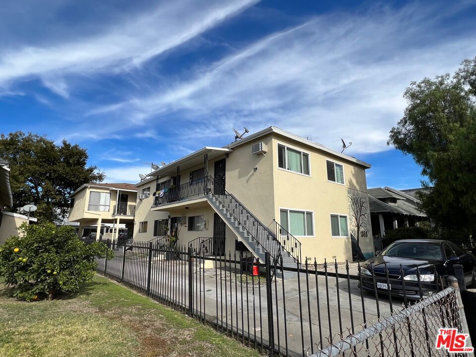 1353 W 36th Place, Los Angeles, CA 90007
