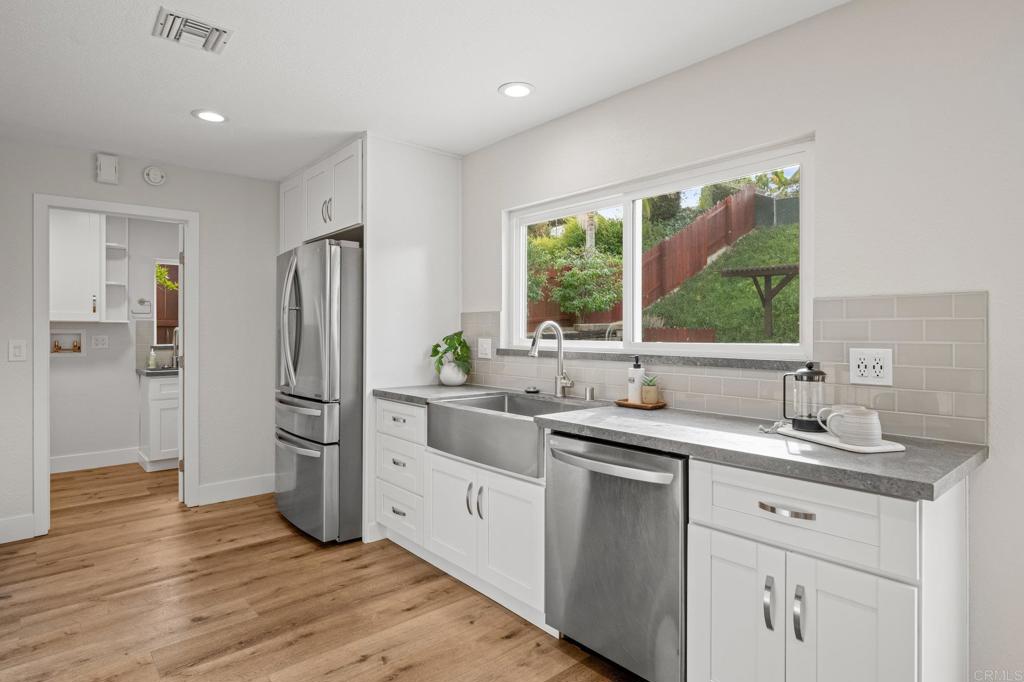 088D0024 9Cc7 4022 9Fd3 00A2082Def4F 631 Paul Street, Escondido, Ca 92027 &Lt;Span Style='BackgroundColor:transparent;Padding:0Px;'&Gt; &Lt;Small&Gt; &Lt;I&Gt; &Lt;/I&Gt; &Lt;/Small&Gt;&Lt;/Span&Gt;