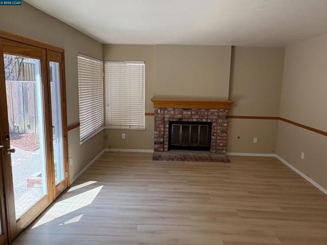 3524 Liberty Ct., Antioch CA: https://media.crmls.org/mediaz/088e7bf9-1dbc-4ebb-9bf0-fab1a170dbff.jpg