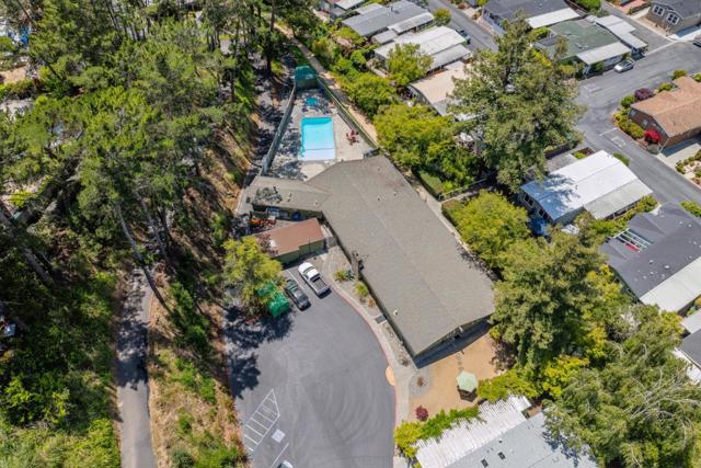 300 Plum Street, Capitola CA: https://media.crmls.org/mediaz/088f02bd-9655-4344-a514-385646157589.jpg