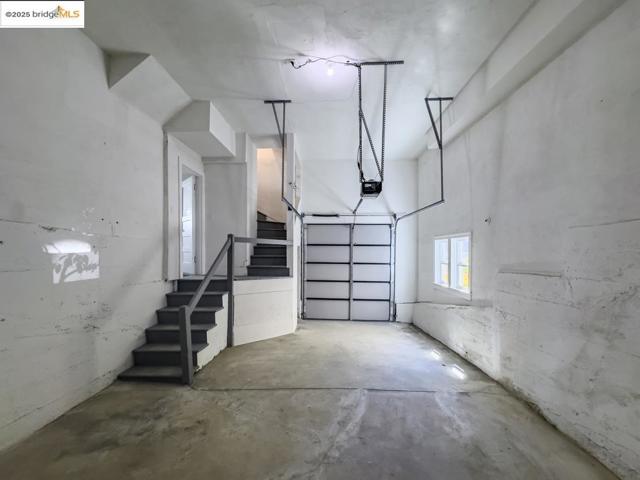 479 Kentucky Ave, Berkeley CA: https://media.crmls.org/mediaz/088f252c-9791-42d5-b9c5-d212ef6f1e48.jpg