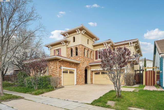 632 S Comunidad Street, Mountain House CA: https://media.crmls.org/mediaz/088fe903-9250-41db-9b9c-ed7bca976ae0.jpg