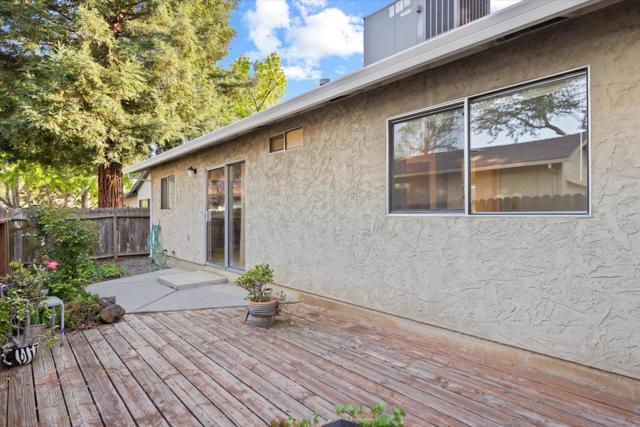 976 Jenooke Lane, Chico CA: https://media.crmls.org/mediaz/08922823-c5e1-4397-a650-6b51597664ca.jpg