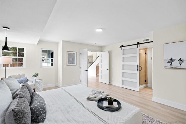 Image 31 of 60 For 3326 Fosca St