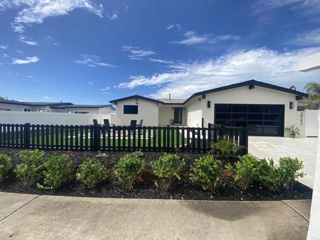 Detail Gallery Image 4 of 29 For 3942 Mount Acadia Bld, San Diego,  CA 92111 - 3 Beds | 2 Baths