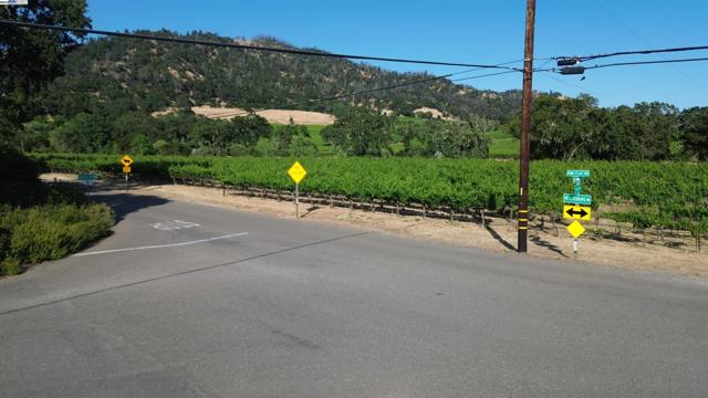 11311 Pine Flat, Healdsburg CA: https://media.crmls.org/mediaz/0892a9d1-0925-45e8-8c1e-194712a278e1.jpg