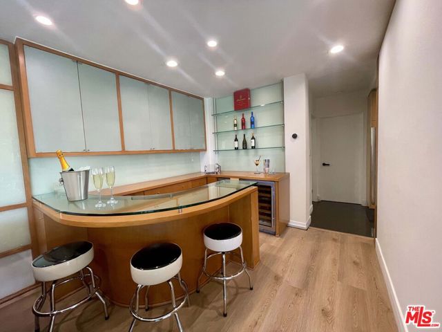 Drew Fenton | 1000 Stradella Road Los Angeles CA | MLS: 7195290