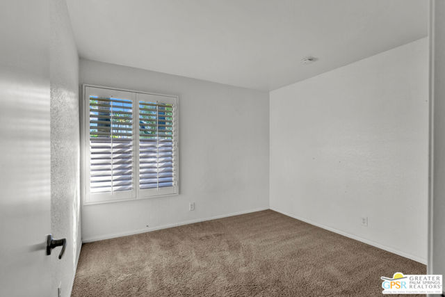 473 E Bradshaw Lane #10, Palm Springs, CA 92262