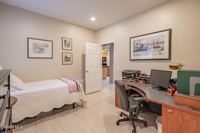 4260 Crabapple Court, Moorpark CA: https://media.crmls.org/mediaz/0895b1da-ee21-48e9-a8ef-0ef7680a9724.jpg
