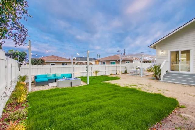 3122 Newell St, San Diego CA: https://media.crmls.org/mediaz/08960112-1d11-4c4b-99a1-ab5e93d11f2a.jpg