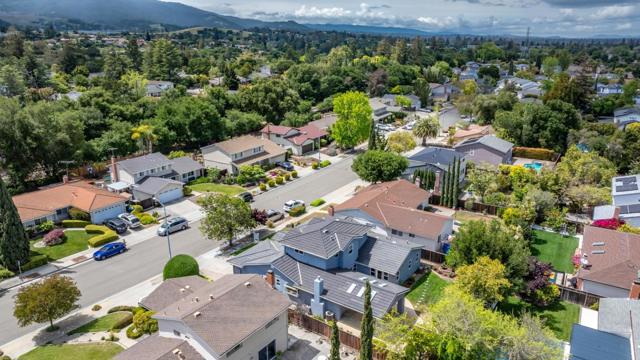 10424 Dempster Avenue, Cupertino CA: https://media.crmls.org/mediaz/08966548-fe00-4a98-beaa-ad56173d17a2.jpg