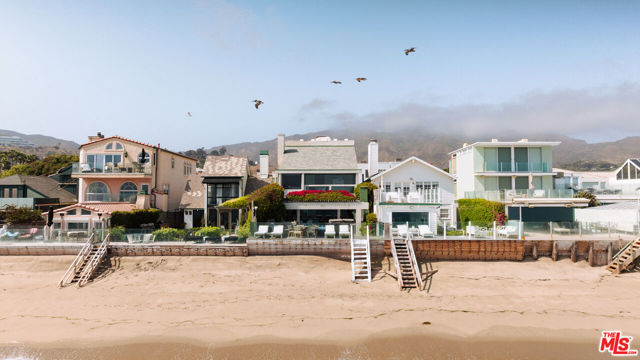23614 Malibu Colony Road, Malibu CA: https://media.crmls.org/mediaz/089684d0-1f86-4be0-b71b-b75bce6d4b8e.jpg