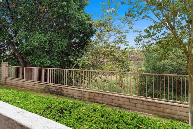 13034 Wimberly Sq, San Diego CA: https://media.crmls.org/mediaz/08974efd-e12d-4be0-88fa-33c0a06169e3.jpg