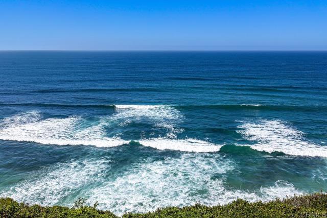Detail Gallery Image 1 of 42 For 369 W I St, Encinitas,  CA 92024 - 2 Beds | 2/1 Baths