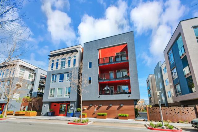 1028 Foster Square Lane, Foster City CA: https://media.crmls.org/mediaz/0898ca38-d2cd-4ced-ba26-438863a9df58.jpg