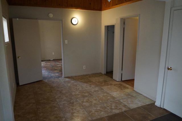 11022 West Drive, Morongo Valley CA: https://media.crmls.org/mediaz/08990753-2be1-4bd6-8956-c2f57871b008.jpg