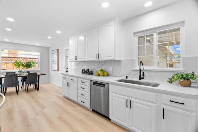 5571 Sunny Oaks Drive, San Jose CA: https://media.crmls.org/mediaz/08999246-703f-4a81-a2f2-41f9382cdbfa.jpg
