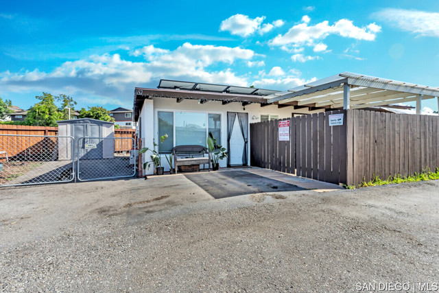 157 59 Natal WAY, Vista CA: https://media.crmls.org/mediaz/089ae890-2cbb-40da-ba8c-bcad79909eee.jpg