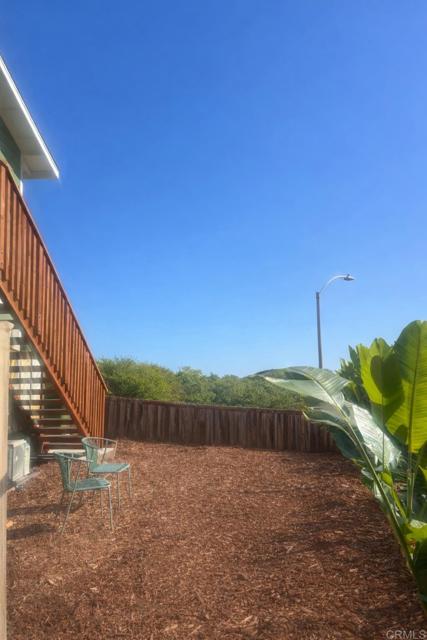 Detail Gallery Image 4 of 15 For 337 2 S. Barnwell St., Oceanside,  CA 92054 - 1 Beds | 1 Baths