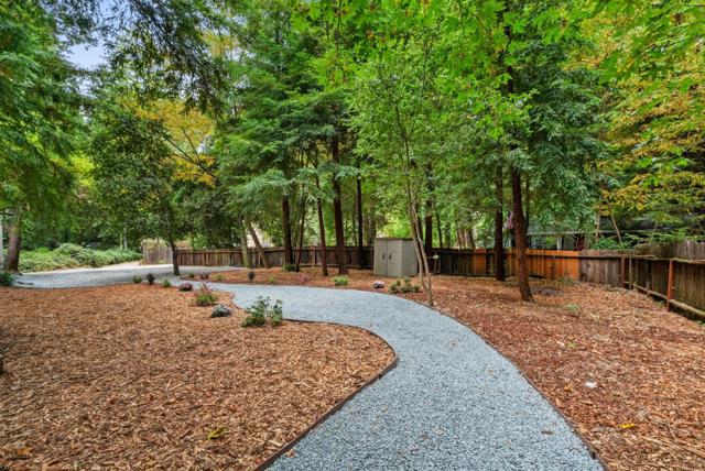 15315 Highway 9, Boulder Creek CA: https://media.crmls.org/mediaz/089b4d94-7997-48a9-b189-9c14984fc209.jpg